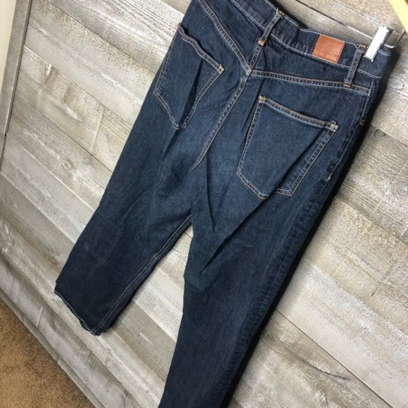 BDG high rise button fly relaxed straight jeans - Picture 5 of 6